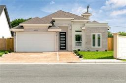 4313 Xenops Avenue — Villa Torre At North Bentsen Estates