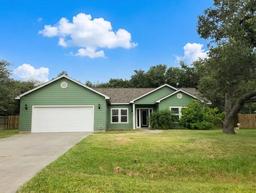 1145 Hickory Ave — Oak Terrace