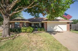 8 Tumbleweed Court — Summerfield