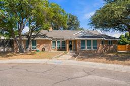 2300 Hermitage Court — Plantation Hills