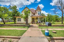 205 N 9th Street