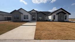 29 River Oaks Dr — Estates of Shiloh