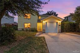 10712 N 30th Street — Trinity Oaks