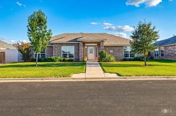 5006 Scarlet Oak Drive — Twin Oaks