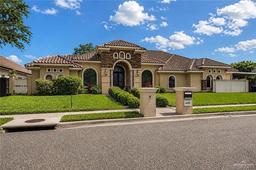 4609 Quince Avenue — Los Leones