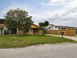 1042 S 10th Street — Aransas Pass-Townsite