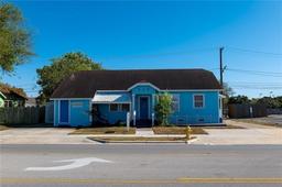 939 Ayers Street — Del Mar