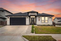 3930 Azali Drive — Azali Estates