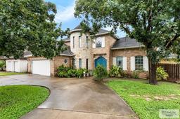 5860 Forest Blvd — FOREST NORTH