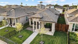 1333 Zurich Avenue — Villas On Freddy