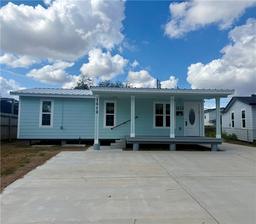 1513 El Paso Street — Los Encinos