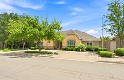 4721 Rosewood Dr — Briarwood