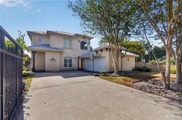 400 N 9th Street — Schuster Acres