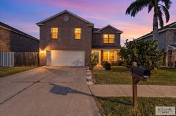 1148 Champlain Dr — BROOKHAVEN