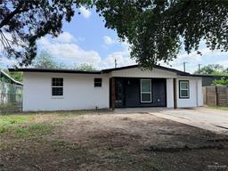 2833 Redwood Avenue — Olivarez #3