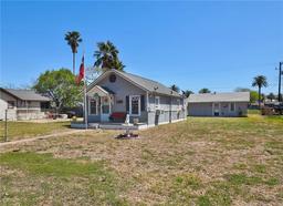 1139 S Houston Street — Aransas Pass-Fricks