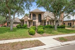 4510 Canyon Lake Circle — The Lakes