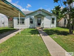 2047 E 20th St — LINCOLN PARK