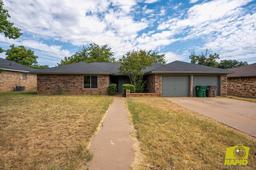 3822 Driftwood Drive — College Hills South