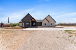 1415 N County Rd 1110 — Greenwood