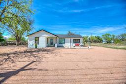 2095 End Street — Nelson Acres