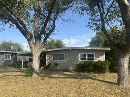 2210 Lakeside Avenue — Arons Glen