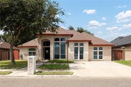 806 W Solar Drive — Montecruz
