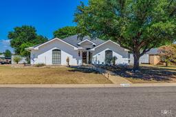 5838 Manchester Lane — Bluffs