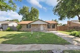 3902 Cynthia Lane — Ditto Heights