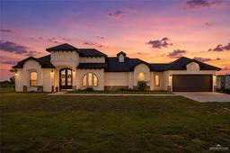 35002 Longhorn Drive — Los Venados