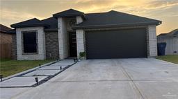 543 Kiki Street — Caledonia West
