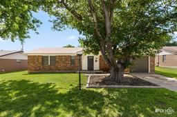 4610 Tammy Drive — Eden Hills