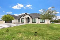 6735 W Dunn St — Moody