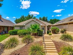 52 Southridge Drive — Southridge