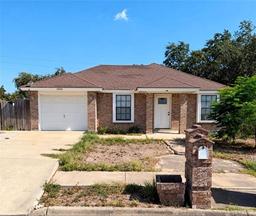 3500 Paula Avenue — Los Encinos