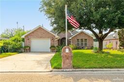 2203 N Dunlap Avenue — Trebol