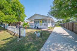 413 E Bay St — Spencer