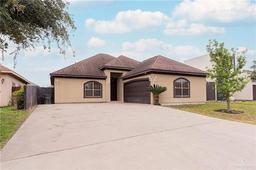 2433 E 7th Street E — Shary Crossing