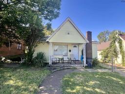 3107 9th Street — Floral Heights West