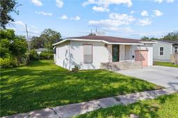 1821 Hawthorne Drive — Pineda Park