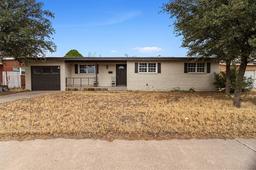 2411 E 21st St — Crescent Park