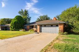 4024 OAKHURST Drive