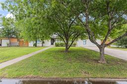1811 N 5th Street — Thomas Terrace