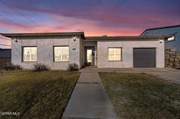 1015 MOORE Street — Kern Place