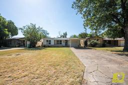 2701 W Beauregard Avenue — West Heights