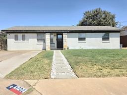 4702 Ric Dr