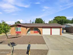 3000 Sea Breeze Drive — East Glen