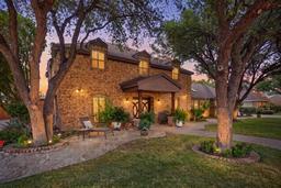 6401 Sequoia Dr — GREEN TREE COUNTRY CLUB ESTATES