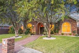 4802 N 29th Lane — Las Banderas