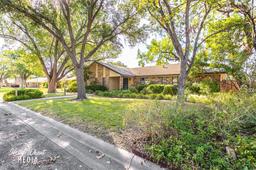 3313 Shadyhill Drive — Southland Hills